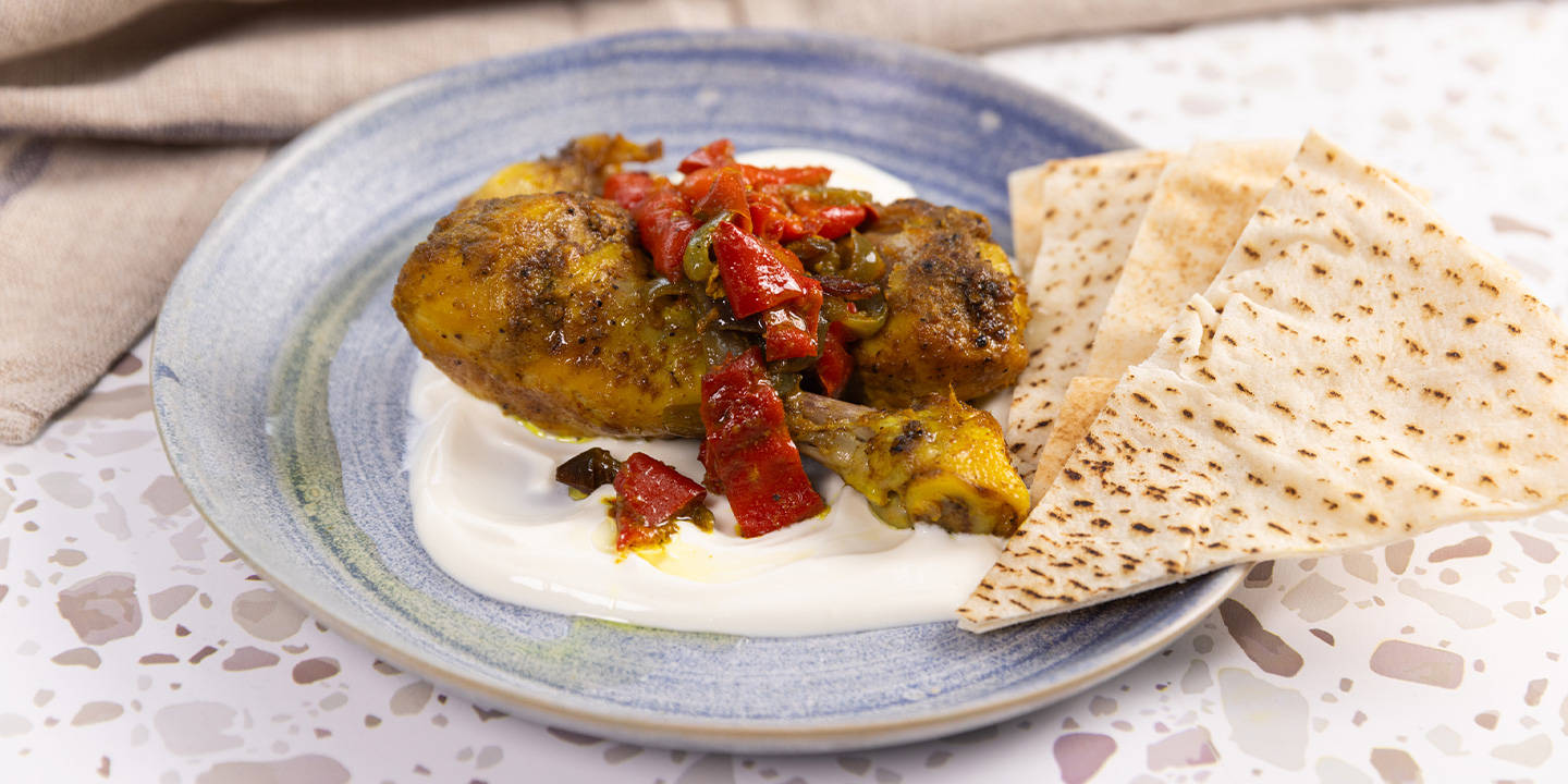 One-Tray Turmeric Chicken Drumsticks with Roasted Capsicum Recipe