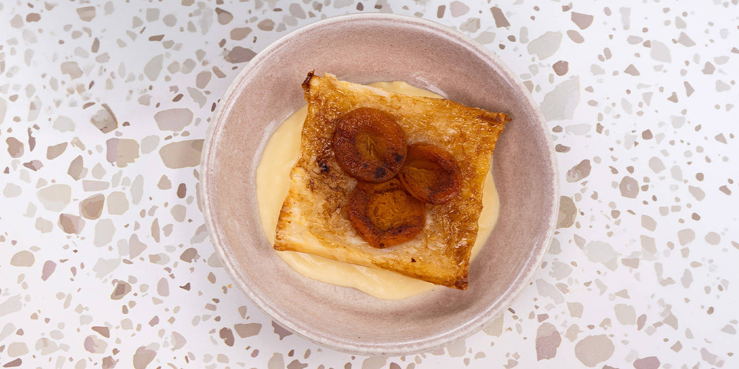 Upside Down Apricot Pie with Vanilla Custard Recipe