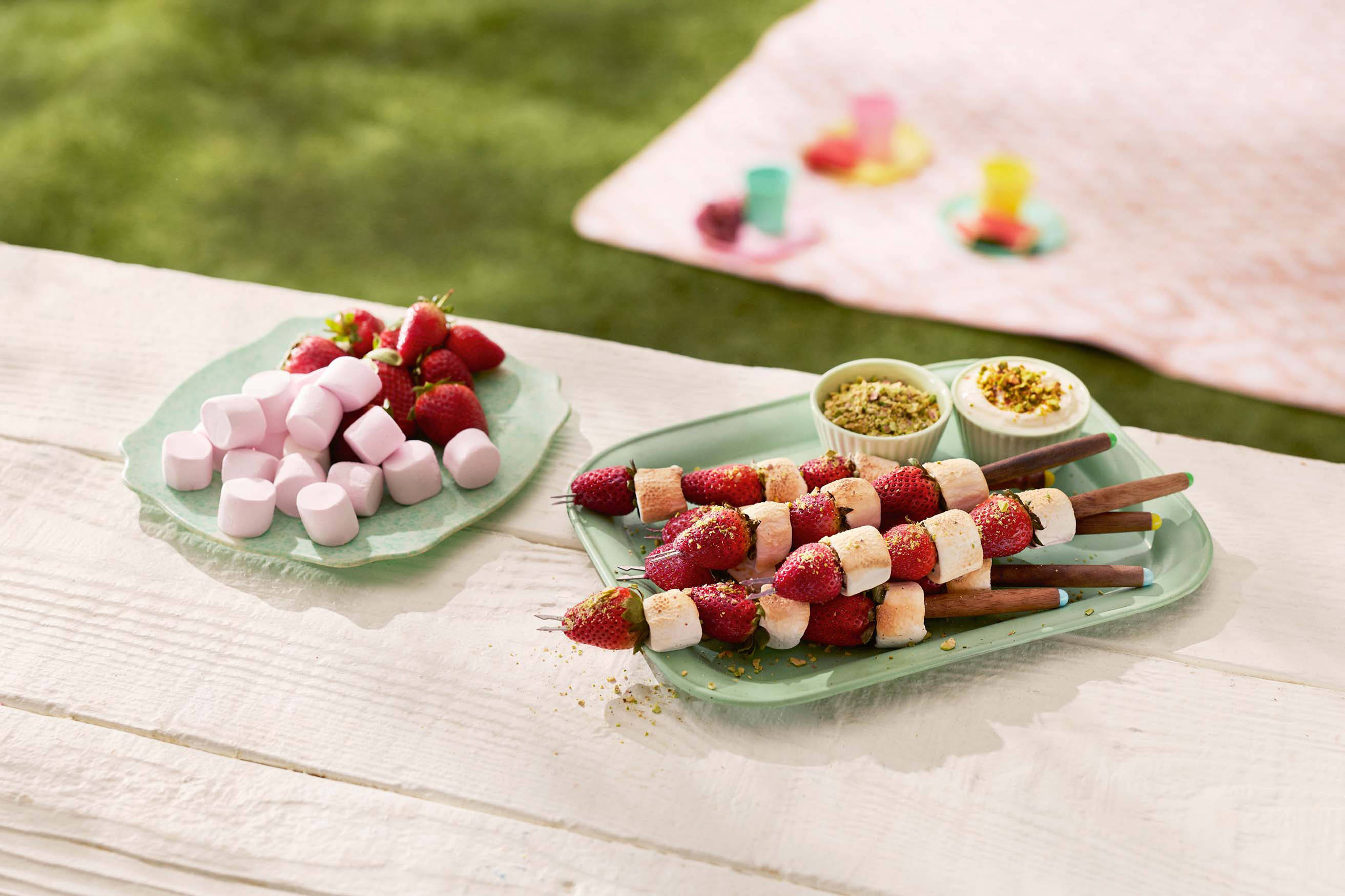 Strawberry and Marshmallow Kebabs Recipe
