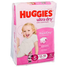 Girls Size 5 Walker Nappies 32 Pack