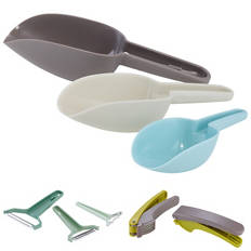 Assorted Kitchen Gadgets