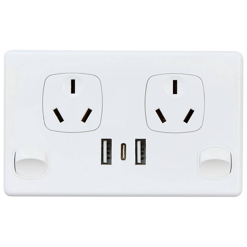 WORKZONE Double USB Power Point